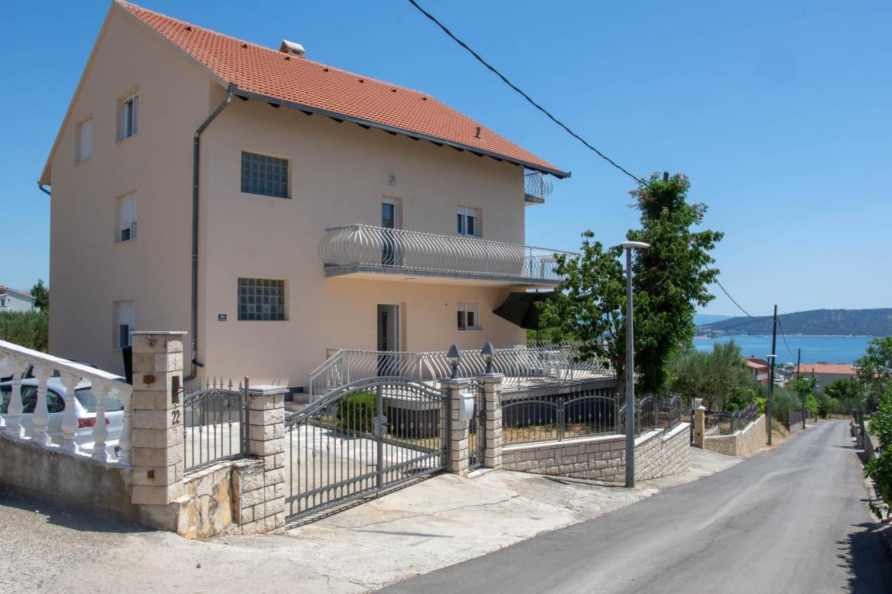 Apartmani Sandra Kaštela Exteriér fotografie